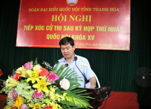 Ảnh 3. Đồng chí Lê Sỹ Nghiêm  Phó bí thư Huyện ủy, Chủ tịch UBND huyện tiếp thu và giải trình.JPG