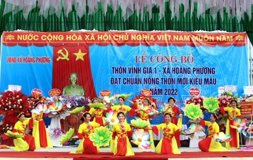 1. Văn nghệ chào mừng..jpg